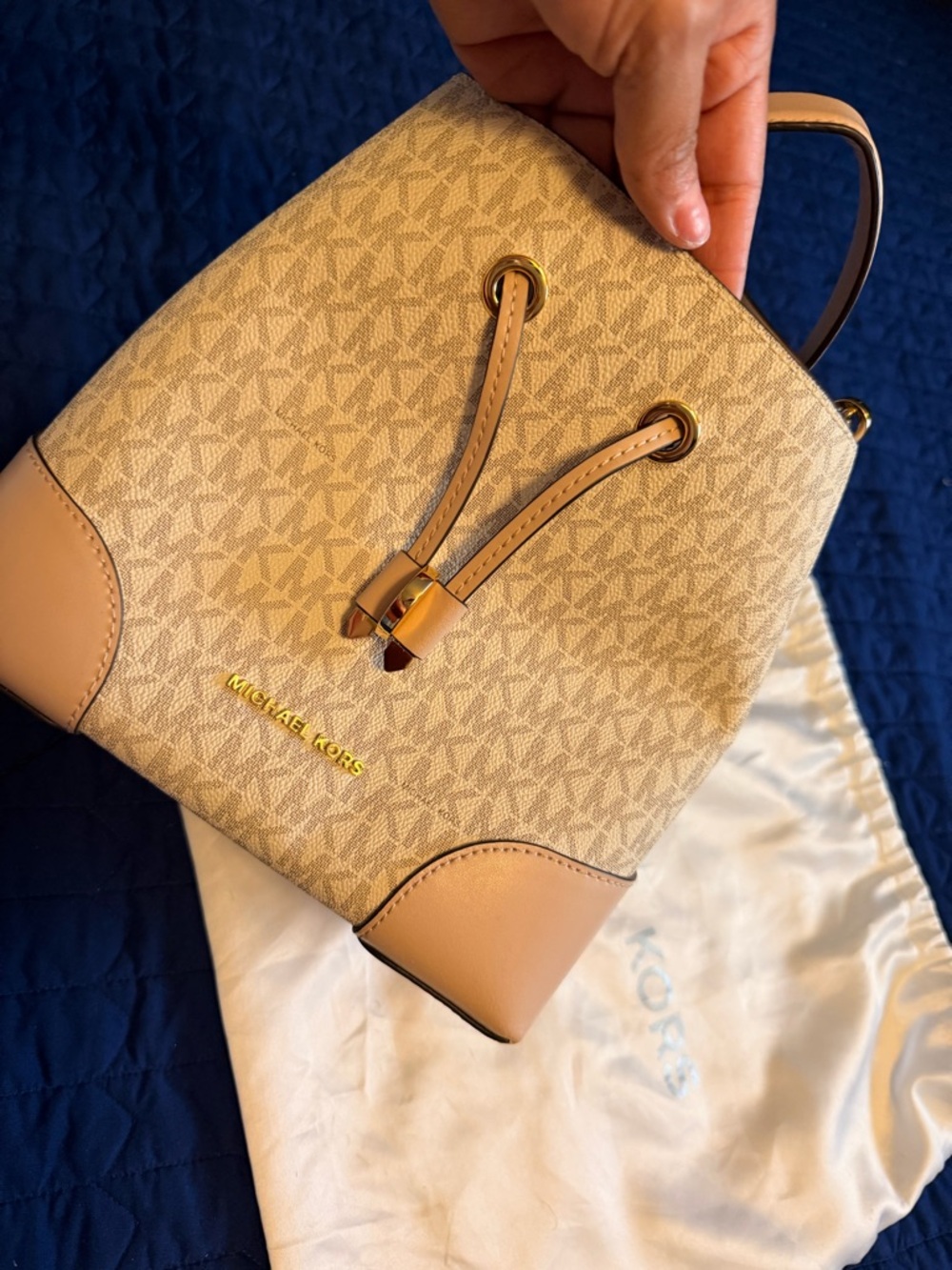 Michael Kors Cream & Tan Logo Drawstring Crossbody Bag